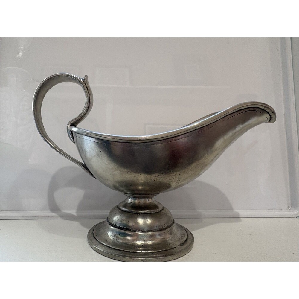MATCH Italian made Pewter Gravy Boat $273.‎ Medium size - Excellent condition